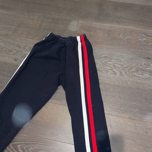 Brandy Melville Sweatpants - Picture 2 of 4